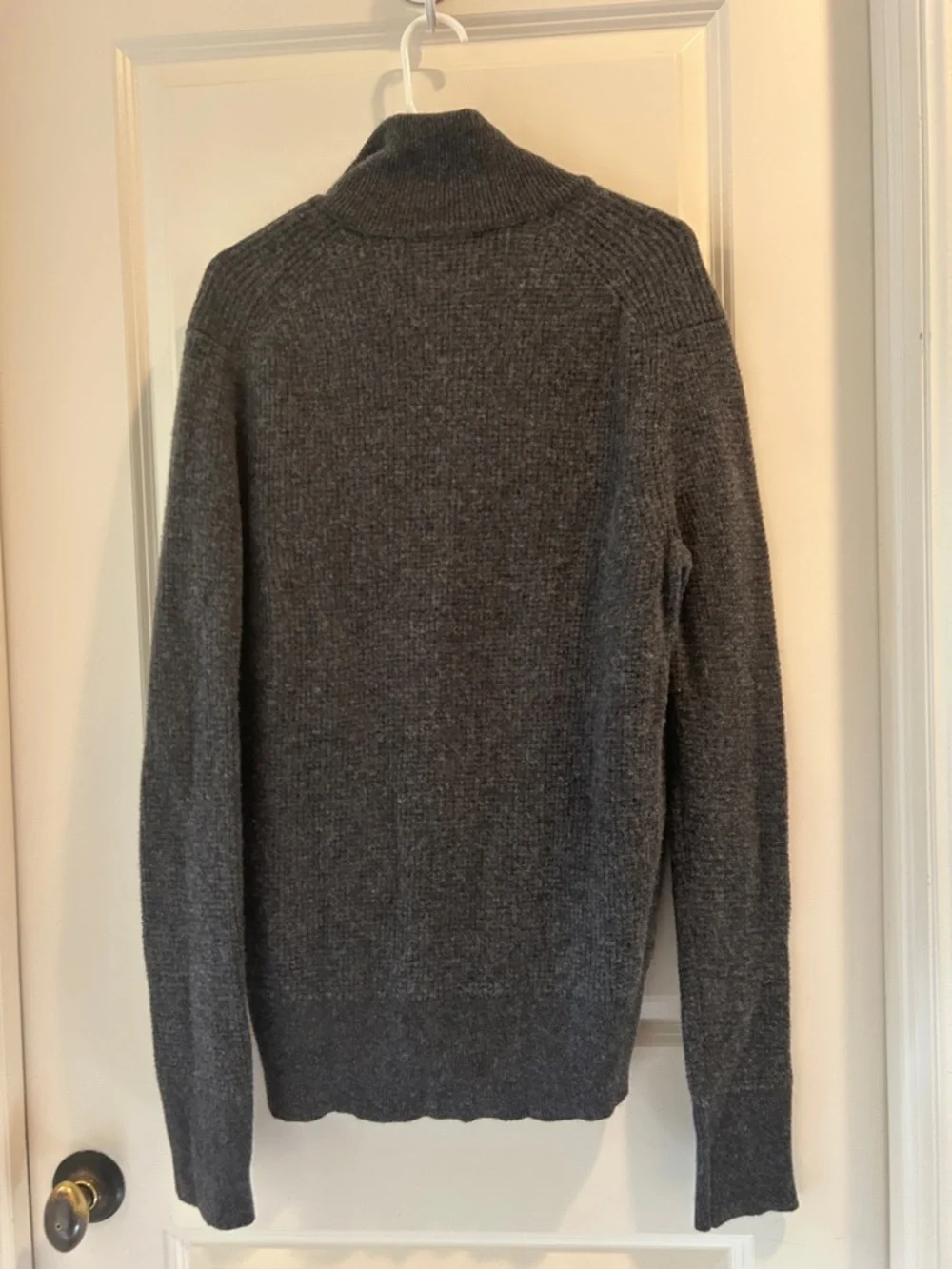 Banana Republic Merino Extra Fine Wool Ribbed sweater Zip Neck w/leather trim L